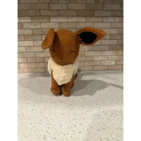 Pokemon Eevee Plush Tomy 2017 Stuffed Animal b18‎ - Picture 2 of 5